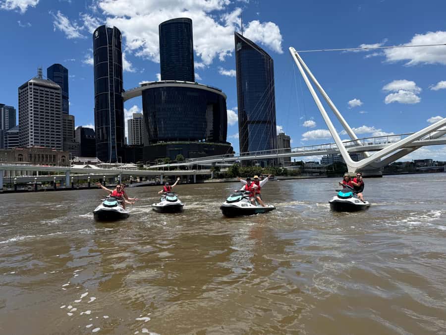 Brisbane River Jet Ski Tour - How easy is it to drive? The controls that matter