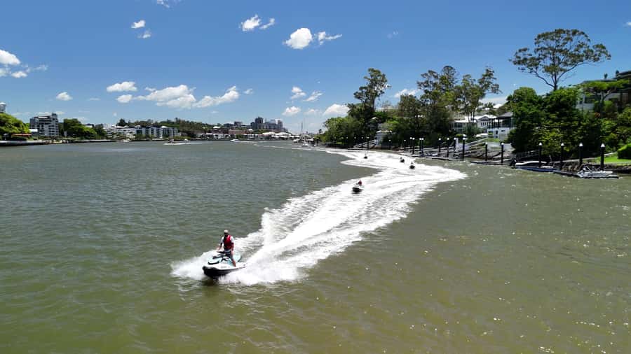 Brisbane River Jet Ski Tour - Entering the scene at Breakfast Creek (and what to do first)