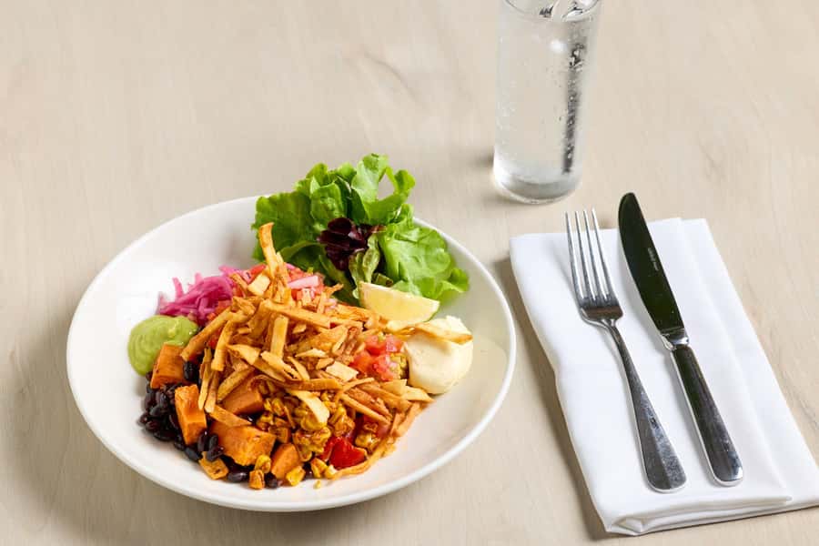 Brisbane: Sirromet Winery Tour with Tasting & 2-Course Lunch - Two-Course Lunch at the Cellar Door: Food That Complements the Wine