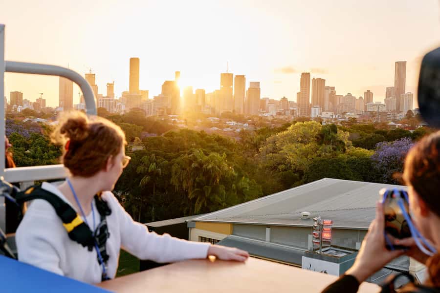 Brisbane: Vertigo Experience – Sunset bites - Standard vs Vegan: what’s actually on your shared grazing box