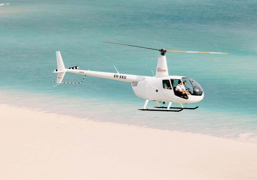 Broome: 30-Minute Scenic Helicopter Flight - Broome Jetty and Roebuck Bay: tying it all together