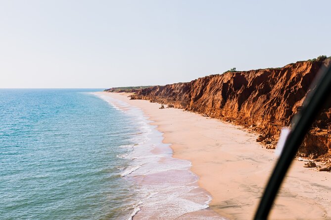 Broome's Cliffs & Coast: 60-Minute Scenic Helicopter Experience - Cable Beach to Willie Creek: The Pearl Farm and Tides Angle