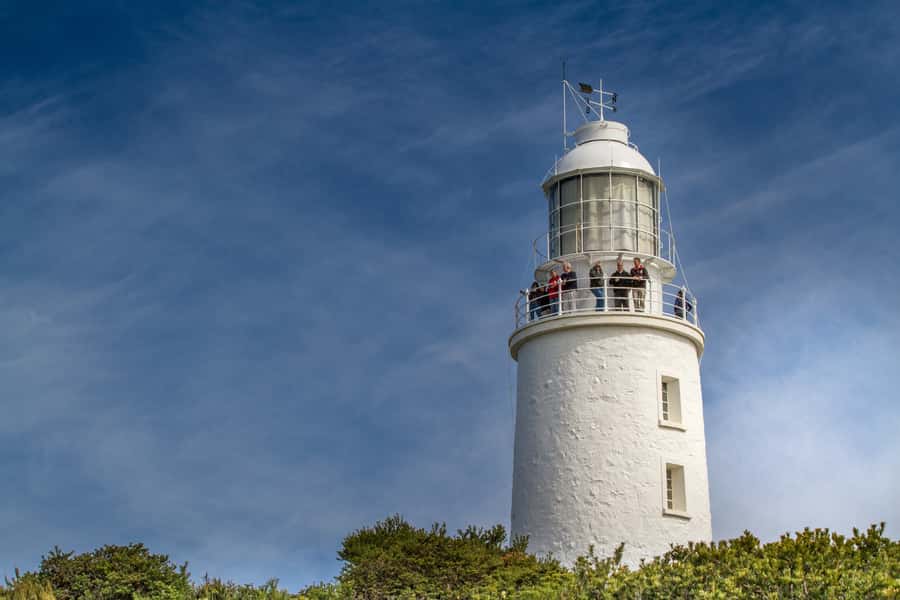 Bruny Island: Cape Bruny Lighthouse Tour - Prisim room to balcony: how the views connect to the technology