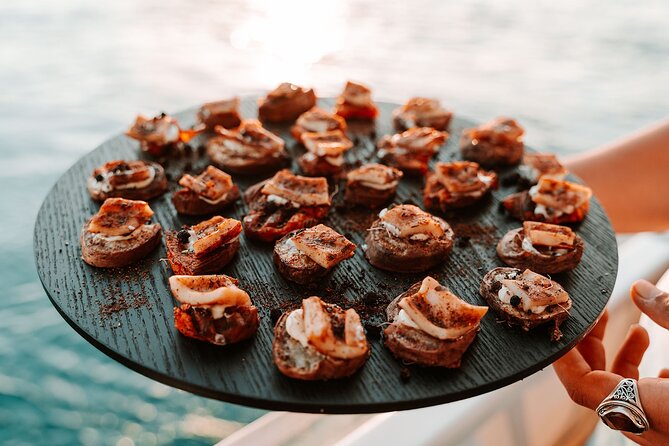 Bushtucker Cultural Cruise in Mooloolaba - Check-in, timing, and how the day flows on board