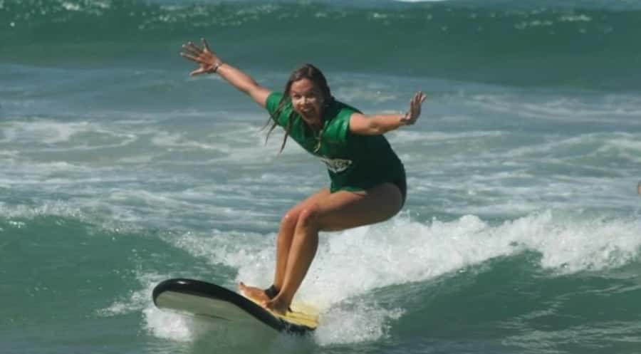 Byron Bay: 2 Hour Private Surf Lesson with Instructor - What Byron Bay gives you: waves, warmth, and serious natural backdrop