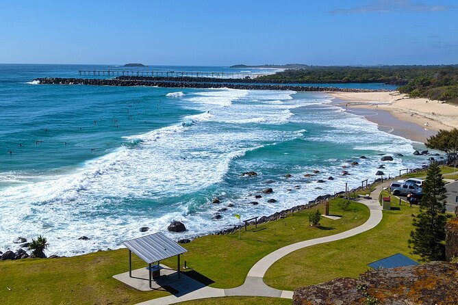 Byron Bay, Bangalow & Gold Coast Day Trip from Brisbane - Stop 1: Captain Cook Memorial and Lighthouse (Gold Coast Views)