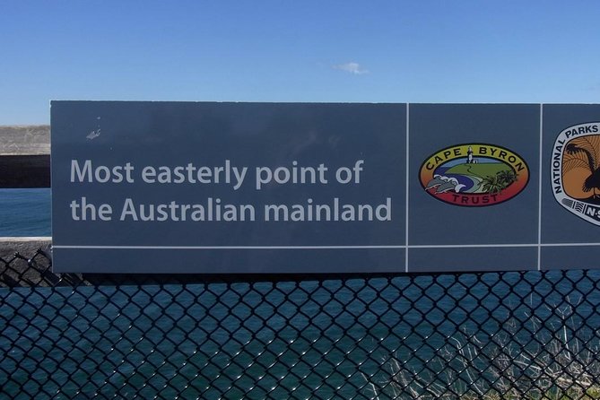 Byron Bay Lighthouse and Hinterland Tour - Cape Byron Lighthouse: the 360-degree Pacific viewpoint you came for