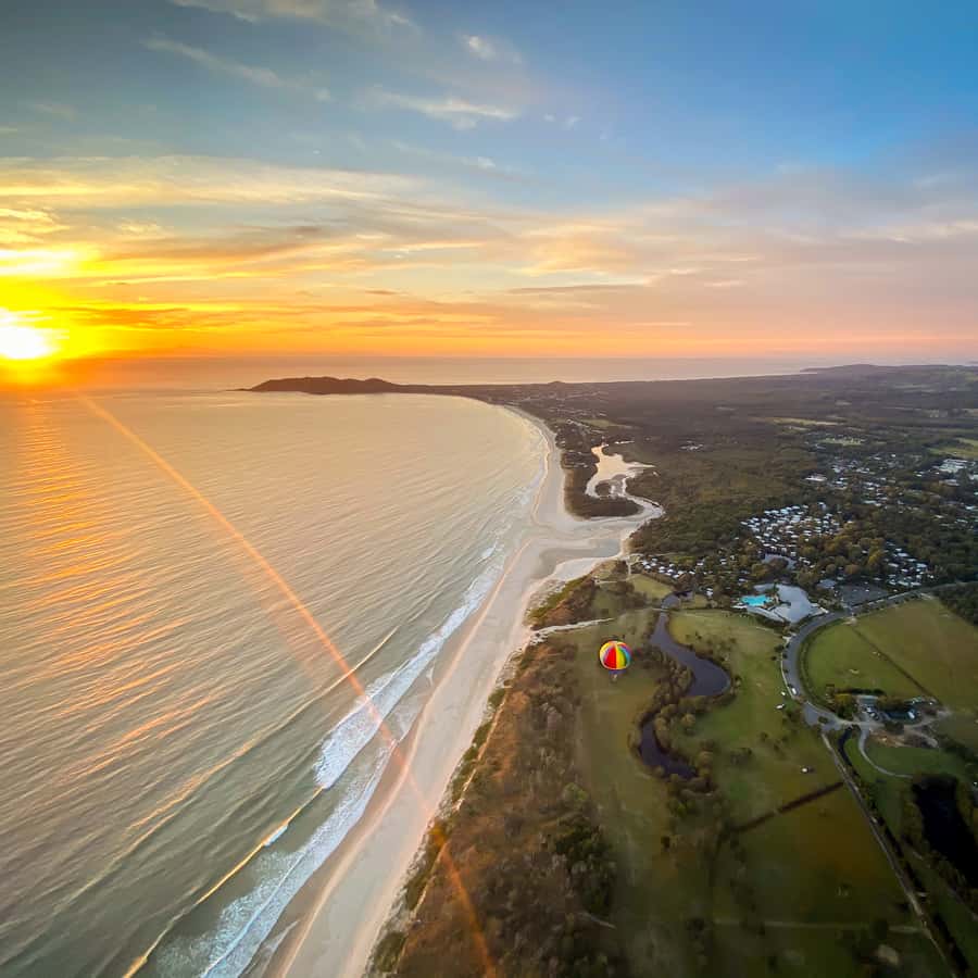 Byron Bay: Sunrise Hot Air Balloon Flight with Breakfast - Who should book this sunrise balloon and who should skip it