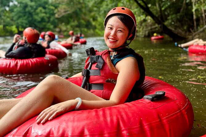 Cairns Adventure Package- 4 tours in 3 days! - How pickup, air-conditioned transport, and a max of 27 people change the experience