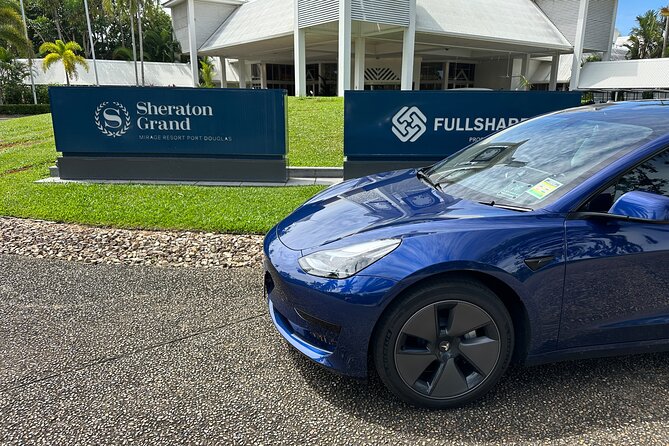 Cairns Airport to Port Douglas Private Transfer With Return - Entering Aeroglen Airport Without Stress