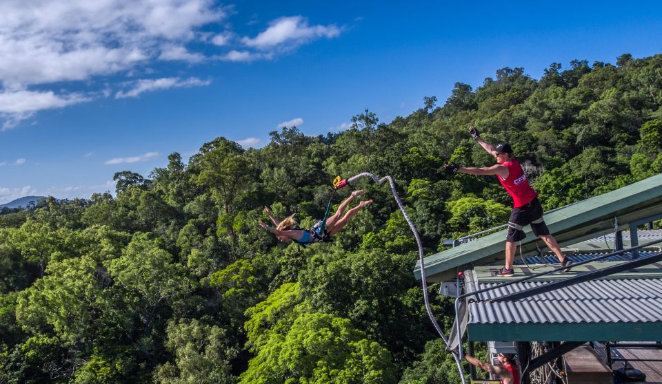 Cairns: Bungy Jump - Giant Swing speeds: the thrill level check before you commit