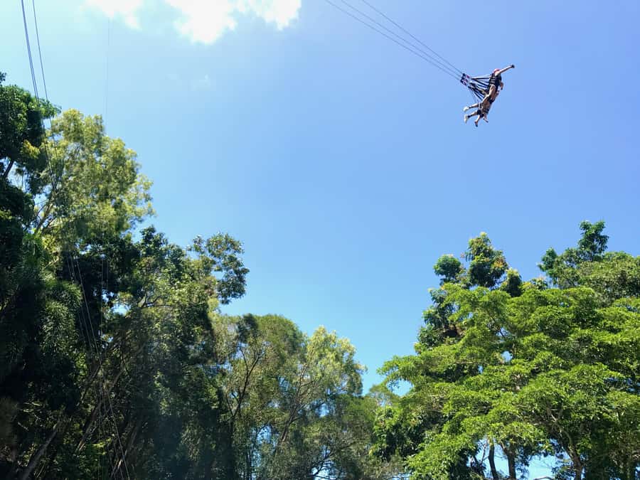 Cairns: Giant Swing - Giant Swing basics: 45m drop, 3.5 seconds, and riding with friends