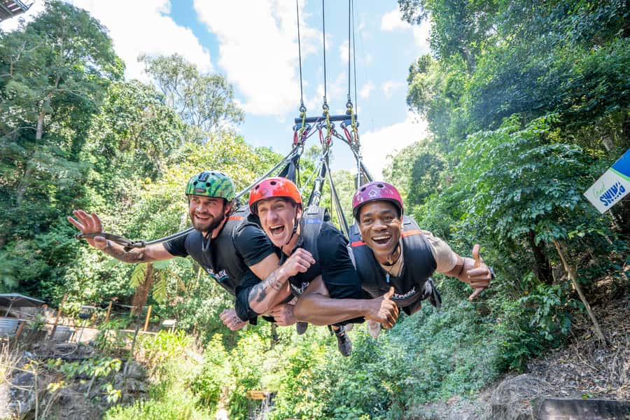 Cairns: Giant Swing - Rainforest views while you’re moving at speed