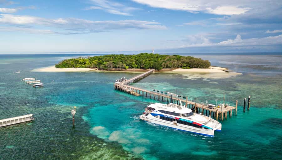Cairns: Green Island + Moore Reef Activity Platform Combo - The Catamaran Rhythm: Timing, Comfort, and What You’ll Feel on the Water