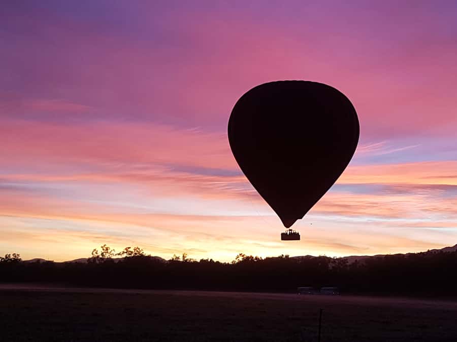 Cairns: Hot Air Balloon Flight with Transfers - In the basket: standing, safety, and the Atherton-to-coast view