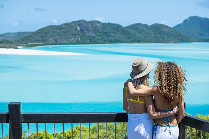 Camira Sailing Adventure through Whitsunday Islands - Getting oriented fast in Airlie Beach