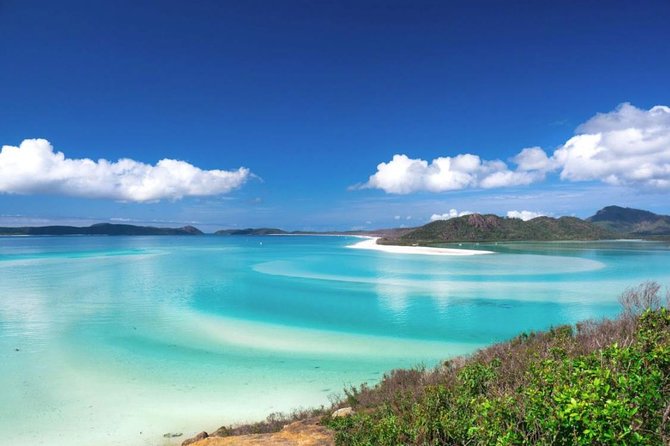 Camira Sailing Adventure through Whitsunday Islands - Whitehaven Beach: the long sand break that makes the day
