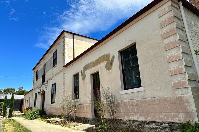 Cammino di Hepburn (Hepburn Walking Tour) at 5pm each Friday - Key highlights to know before you go