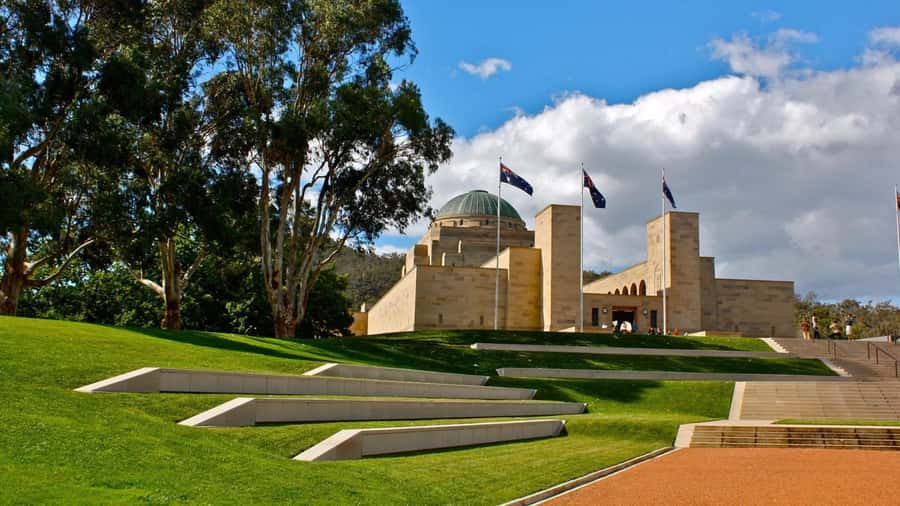 Canberra: City Highlights Day Tour with Entrance Fees - Pickup timing and how to plan your morning like a pro