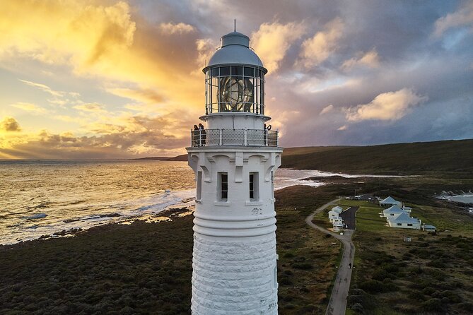 Cape Leeuwin Lighthouse Fully-guided Tour - The spiral staircase: what the guide actually teaches you