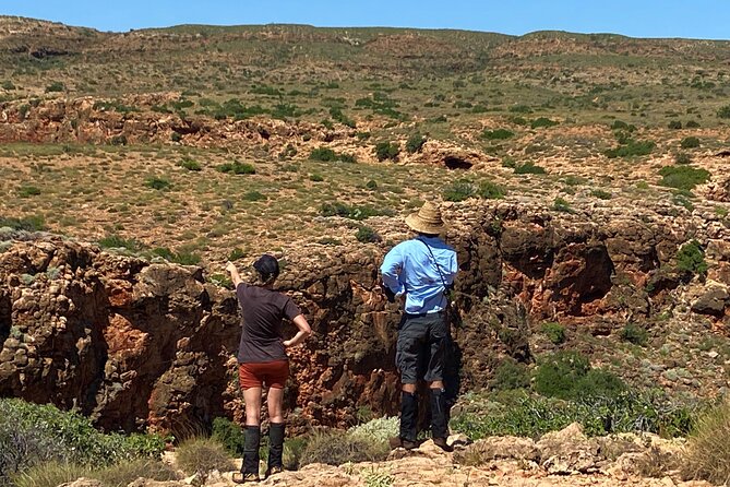 Cape Range National Park Full-Day Trekking Adventure - Bush Lunch in a Quiet Scenic Spot: Fuel and a Mental Reset