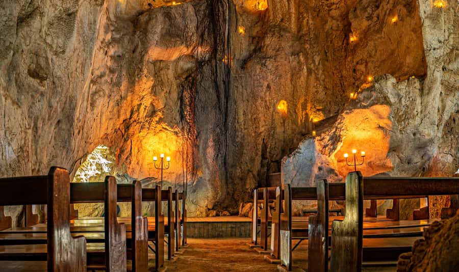 Capricorn Caves, Australia: 45-Minute Cathedral Cave Tour - Cathedral Cave: where the acoustics steal the show