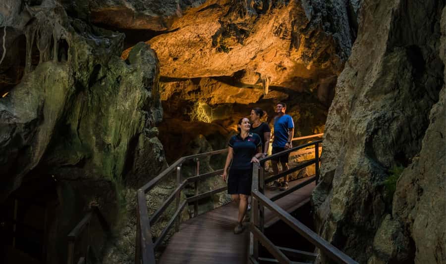 Capricorn Caves, Australia: 45-Minute Cathedral Cave Tour - Zig-zag passage and the suspension bridge: the part where you feel the adventure