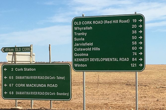Carisbrooke Station and Dinosaur Stampede Day Tour from Winton - Small-Group Comfort: Pickup, Air-Conditioned Vehicle, and Less Driving