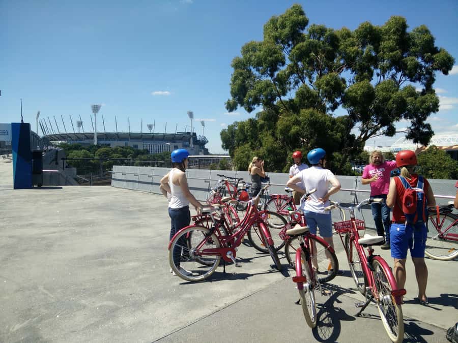 Classic Melbourne Bike tour - Stories on the Move: What Your Guide Explains Along the Ride