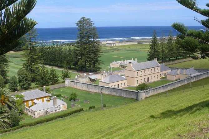 Convict Kingston Tour - Kingston ruins and military buildings: what you’ll actually notice