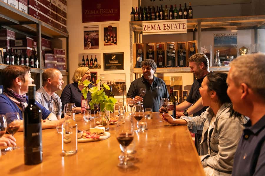 Coonawarra Highlights Wine Tour With Lunch - Your 5-hour game plan: pickups, wineries, and the Rail Siding walk