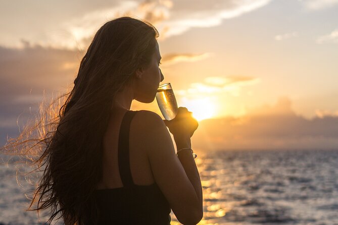 Coral Sea Dreaming Overnight Dive, Snorkel and Sail - Food, drinks, and the onboard atmosphere between water sessions