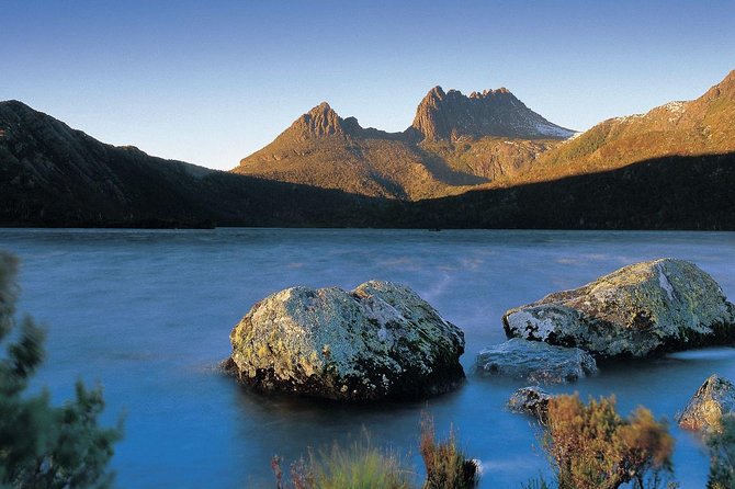 Cradle Mountain Day Tour from Launceston Including Lunch - The Sheffield stop: small break, big reset
