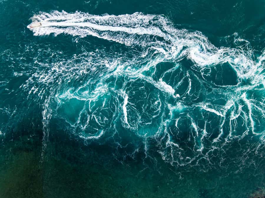 Cygnet Bay Giant Whirlpool Tidal Boat Experience - Why the tides here can reach 12 meters