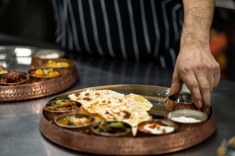 Darwin: 3-Hour Outback Gourmet Food & Art Tour - Who should book this Darwin food and street art tour?