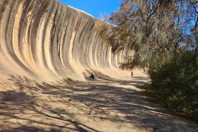 Day Tour in Wave Rock and Mulka's Cave - Mulka’s Cave and the 2000–3000-Year-Old Paintings