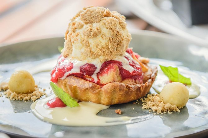 Deluxe Wine Tour to Tamborine Mountain, includes two course lunch - A wine day that actually feels easy from Brisbane
