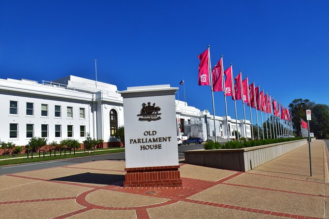 Discover Pearls of Canberra - Private Walking Tour - Stop 4: National Library of Australia and why documents matter