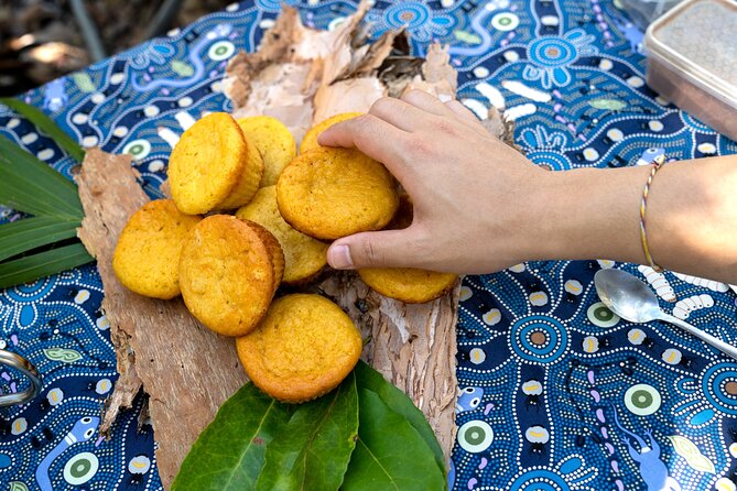 ETHICAL ADVENTURES - 1 Day premium Litchfield tour, small group - The Batchelor Feast: why the lunch break is a real highlight