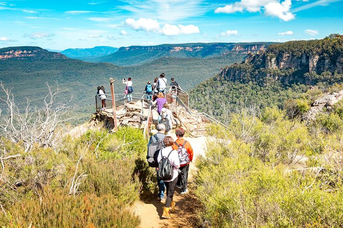 Exclusive Blue Mountains Wildlife and Bushwalk Tour From Sydney - Three Sisters and Echo Point: Dreamtime Stories with Classic Photos