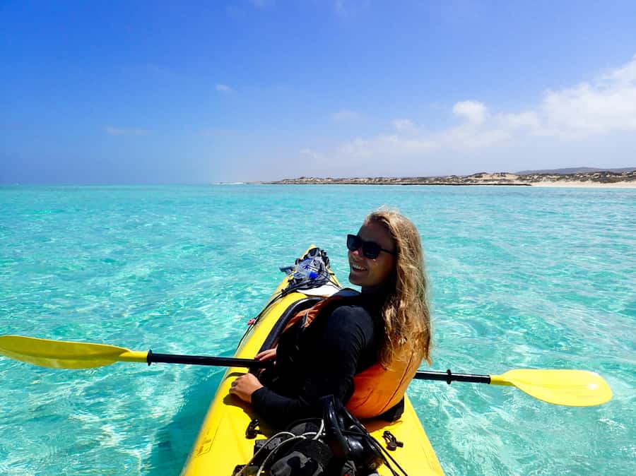 Exmouth: Lagoon Explorer - Full day kayak & Snorkel tour - Why kayaking Cape Range lagoons beats a typical boat day