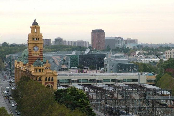 Explore Melbourne: Self-Guided Audio Tour - Starting at Federation Square and finishing near Town Hall