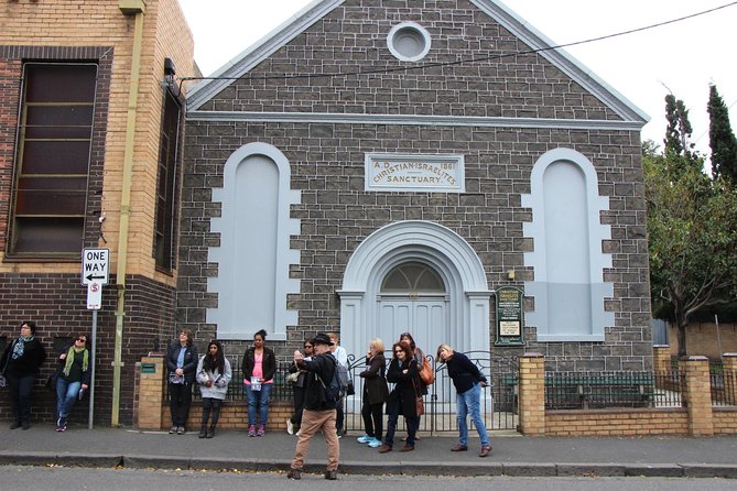 Fitzroy True Crime Walking Tour - Michael Shelford’s storytelling style (and why it keeps your attention)