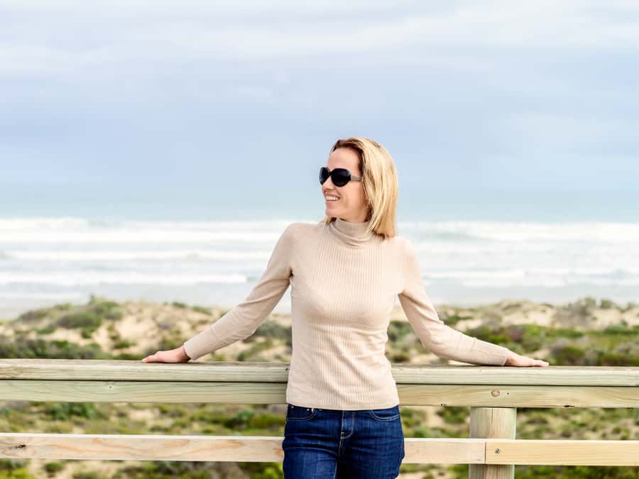 From Adelaide: Victor Harbor & Hahndorf Day Tour - The scenic drive moments: Middleton Beach and Port Elliot