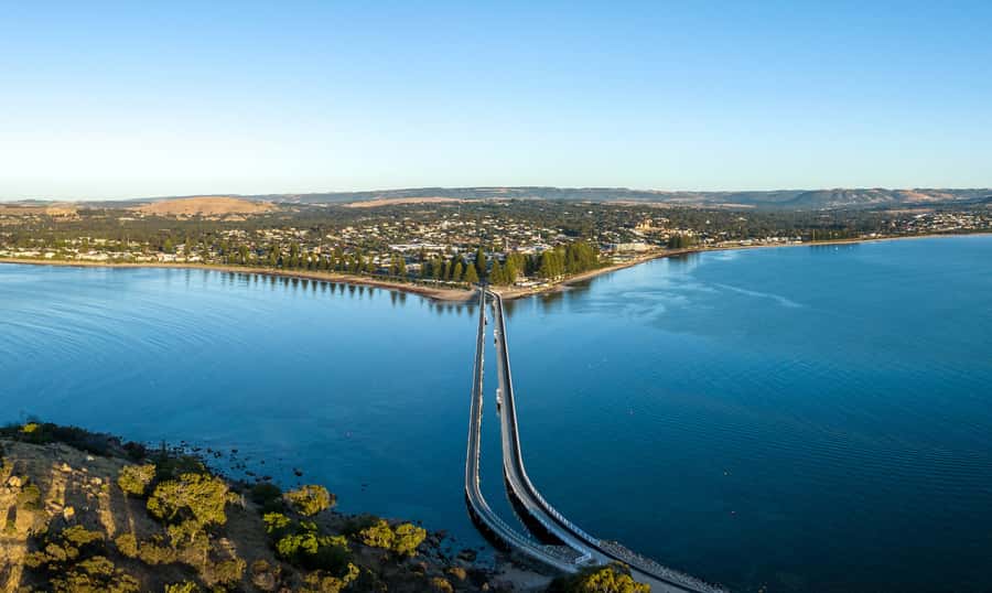 From Adelaide: Victor Harbor & Southern Highlights Day Tour - Port Elliot, Horseshoe Bay, and Whale Lookout: Quick Photos With Real Coastal Energy