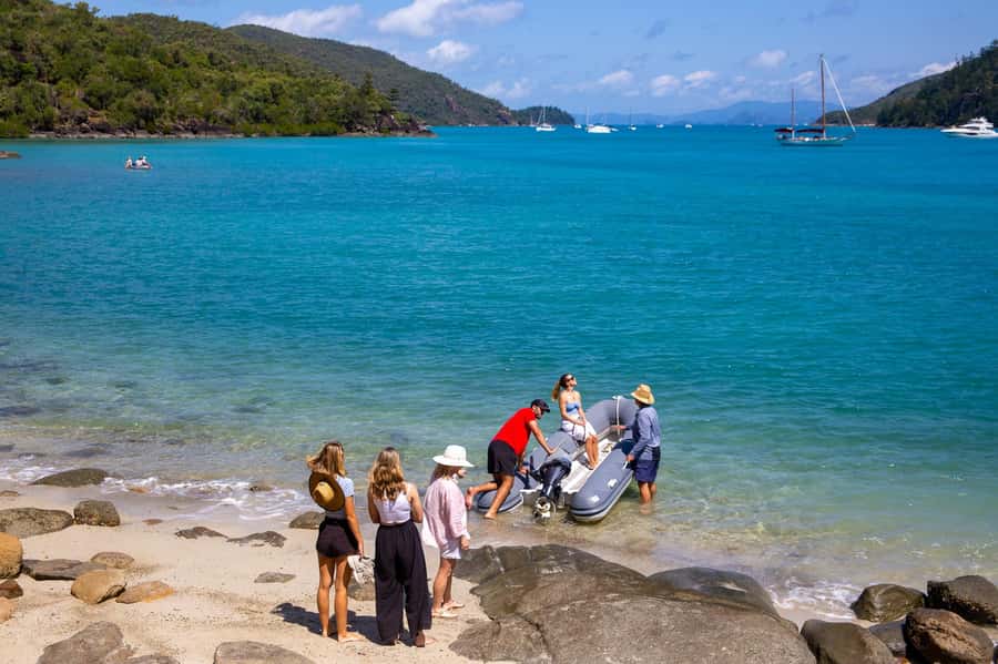 From Airlie Beach: Hook Island Cultural Tour, Sail & Snorkel - The crew and service style: polished, friendly, and well run