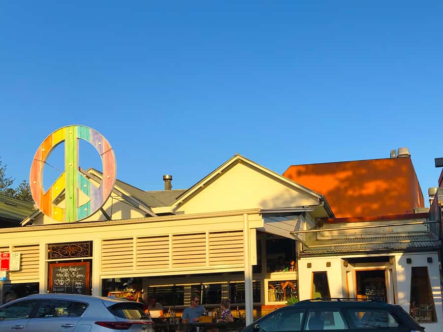 From Brisbane: Byron Bay, Bangalow, and Gold Coast Day Tour - From Brisbane to the Coast: how the day moves
