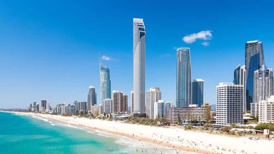 From Brisbane: Gold Coast Day Tour with Lunch - Surfers Paradise: iconic sights with time to choose your vibe
