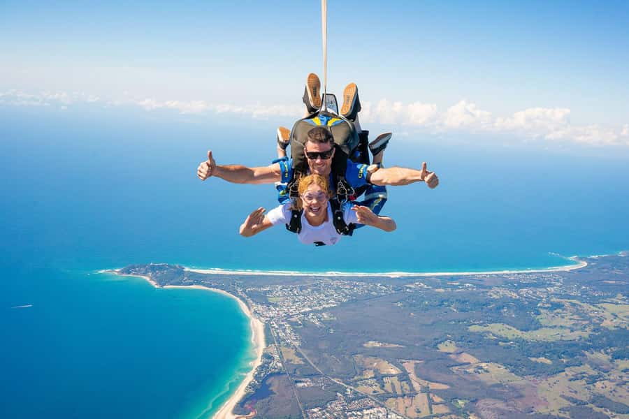 From Brisbane: Tandem Skydive Experience over Byron Bay - The 6-hour plan from Brisbane that actually makes sense