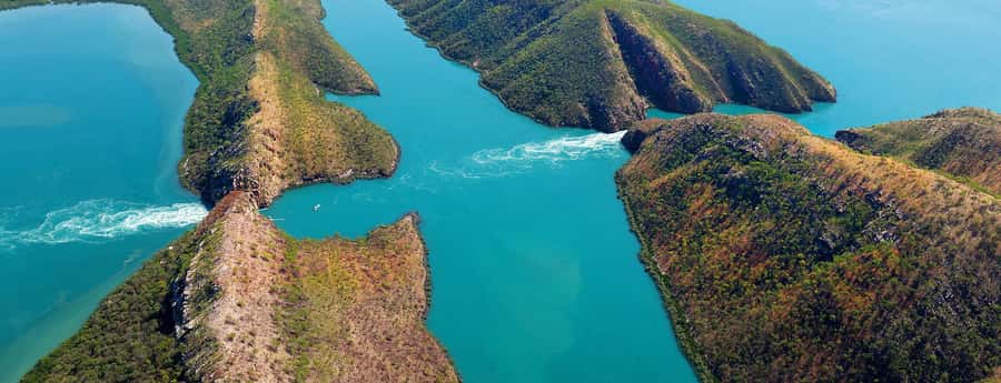 From Broome: Buccaneer Explorer Half-Day Scenic Flight - In-flight commentary: why a skilled pilot improves the whole day